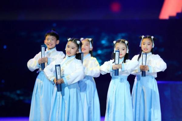 唐代诗人于膨玮，于膨玮 唐代诗人（这场国内最高规格的盛宴）