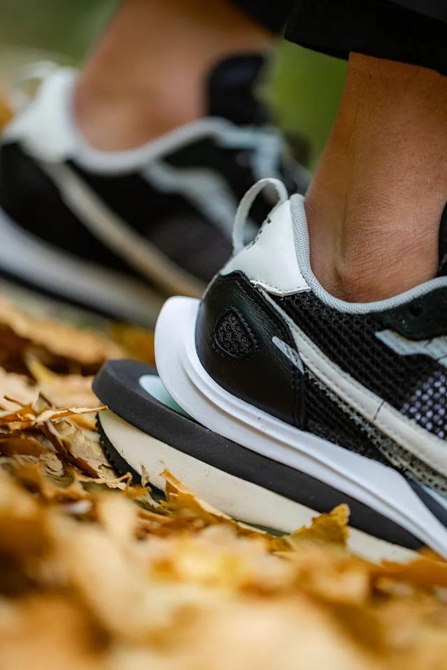 snkrs官网，snkrs是什么（冠希猛晒的情侣鞋未发先火）