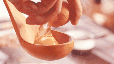 鸡蛋的保质期一般是多久，鸡蛋的保质期一般是多久放冰箱（3招辨别鸡蛋是否新鲜）