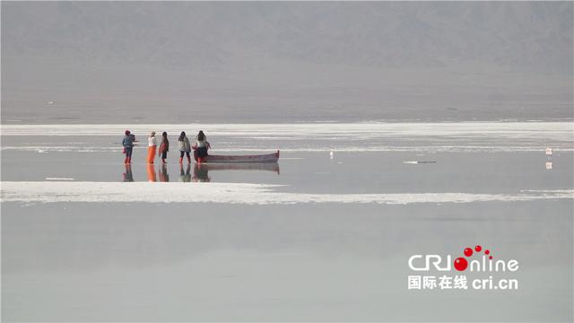 茶卡盐湖在哪里，新疆茶卡盐湖在哪里（“天空之镜”——茶卡盐湖）