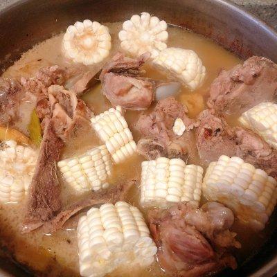 猪大骨玉米汤步骤，猪大骨和玉米怎么煮汤（冬日暖心）