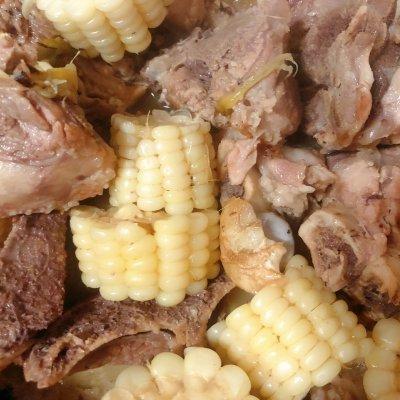 猪大骨玉米汤步骤，猪大骨和玉米怎么煮汤（冬日暖心）