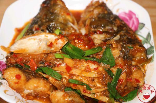 红烧鲽鱼的家常做法，在家也能做出红烧鱼头