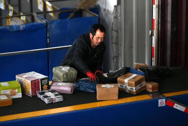 投诉圆通可以打12305投诉后果，投诉圆通可以打12305投诉后果严重吗（假如你的快递延误了）