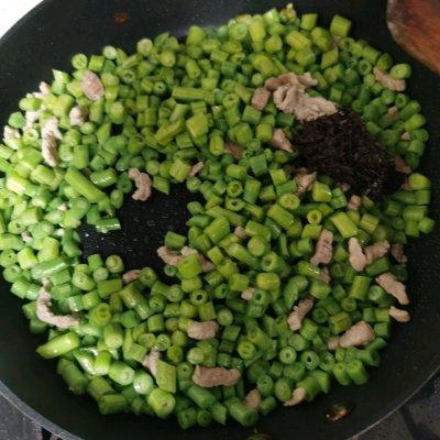 豆角营养价值及功效，豆角营养价值及功效作用（生酮减肥菜单01—榄菜豆角）