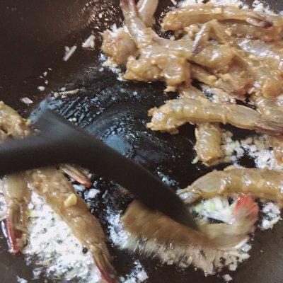 香煎虾串如何做，串虾怎么做好吃（谁没在睡梦中想过那顿香煎虾）