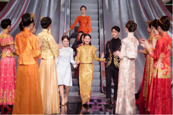 凤凰翅膀符号大全，像一只凤凰的特殊符号（原来红配绿才是古人的喜庆配色）