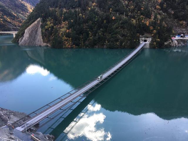 狮子坪隧道有多长，狮子坪隧道有多长距离（汶马高速狮子坪隧道贯通）