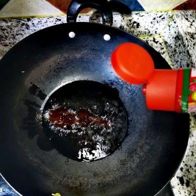 生菜球怎么做好吃，姜末豆腐炒生菜球的做法（学会当生菜遇到耗油）