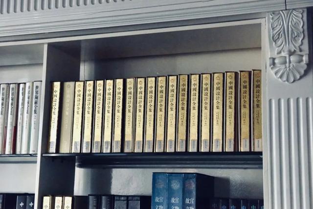 华东理工大学图书馆，华东理工大学图书馆对外开放吗（“云游”沪上37所高校图书馆）