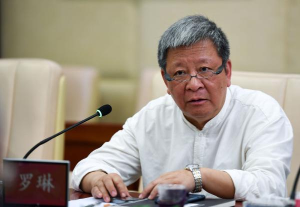 中央民族大学图书馆，2021年中央民族大学录取通知书查询入口_什么时候收到及发放时间（深圳举办“让书写在古籍里的文字活起来”古籍展专家研讨会）