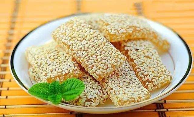 如何做牛皮糖，如何做牛皮糖视频（藏在多少重庆人的童年记忆里）