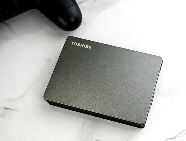 移动硬盘灯闪烁但不读盘，移动硬盘闪灯但读不出（Gaming游戏移动硬盘评测）