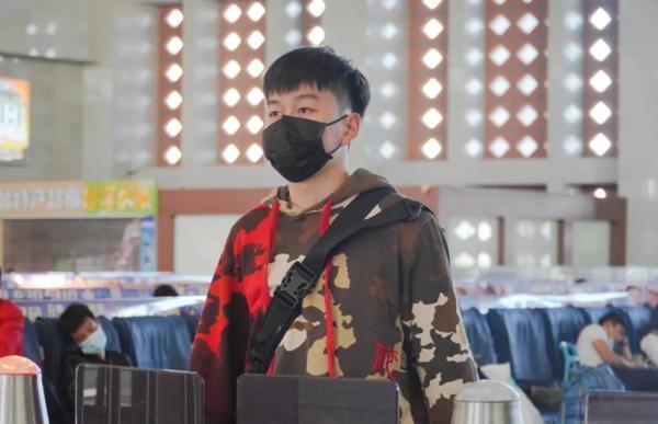 学生证优惠时间，寒暑假相连，学生票乘车优惠至9月30日（学生票优惠次数、票价怎么算）