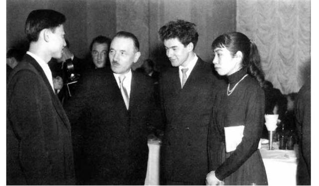 瓜字几笔呢，瓜字一共有多少笔画（“钢琴诗人”傅聪心中音乐的种子）