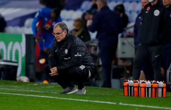 疯狂猜成语中此下彼上是什么成语，彼在此上面是什么成语（话题，传控足球不再是永远滴神）