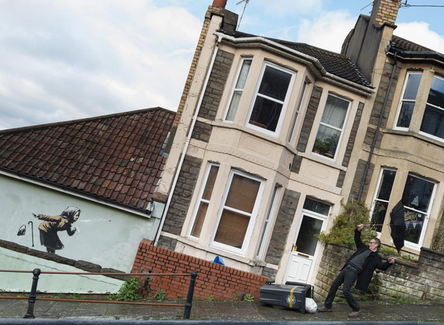 fetching，fetch和bring的区别（“艺术恐怖分子”班克斯）