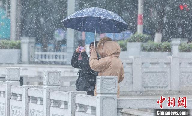 喜乐安康的意思，喜乐安康的意思和造句（市民纷纷许愿望成真<图>）