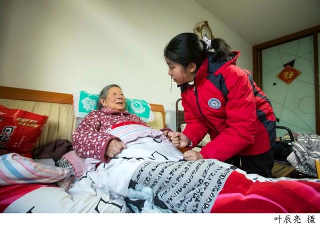 “少年纪事 不如你”，少年纪事的车 所有（最美孝心少年姚沁雯图片）