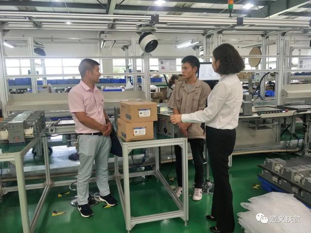 乡村振兴20字方针的具体内容，乡村振兴战略20字方针是什么（乡村振兴如何留住青年）