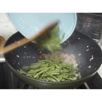怎样做美味的干煸扁豆，怎样做美味的干煸扁豆窍门（干煸豆角这么做）