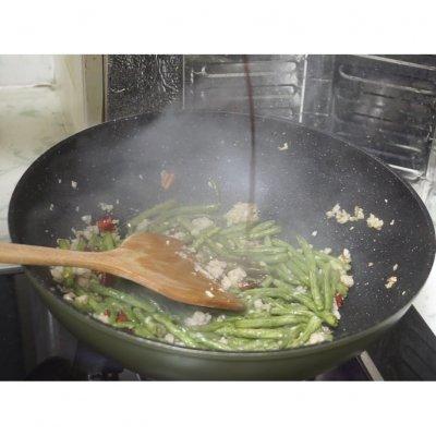 怎样做美味的干煸扁豆，怎样做美味的干煸扁豆窍门（干煸豆角这么做）