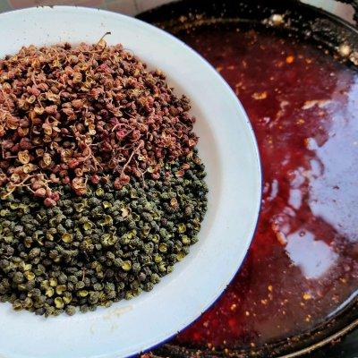 麻辣火锅底料配方，麻辣火锅底料哪个牌子最正宗好吃（香浓美味的自制麻辣火锅底料）