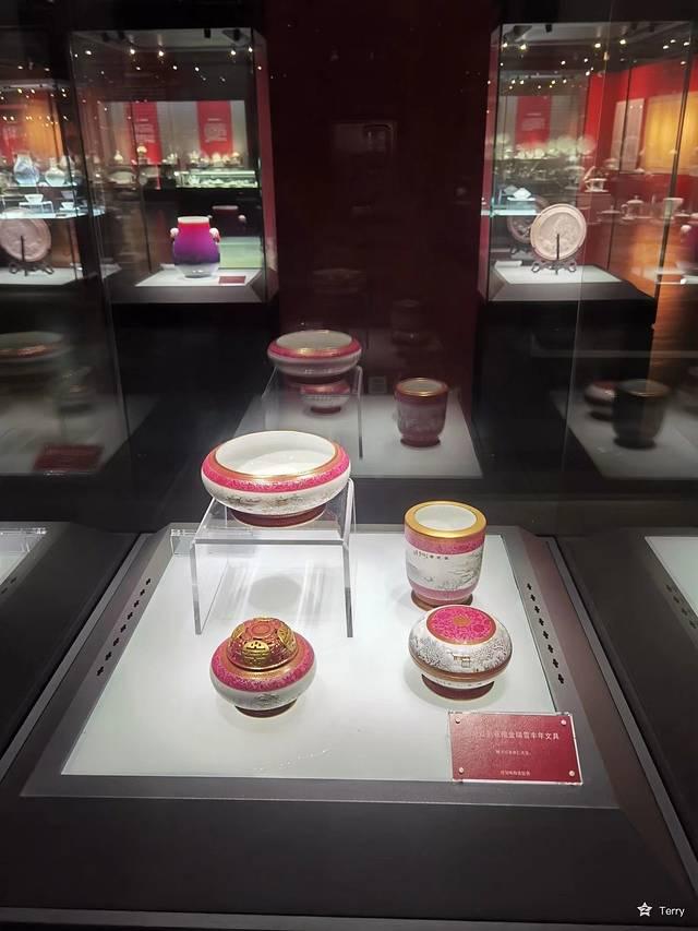 上海到景德镇多少距离，上海到景德镇多少距离高铁（我在China看china）