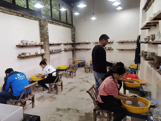 上海到景德镇多少距离，上海到景德镇多少距离高铁（我在China看china）