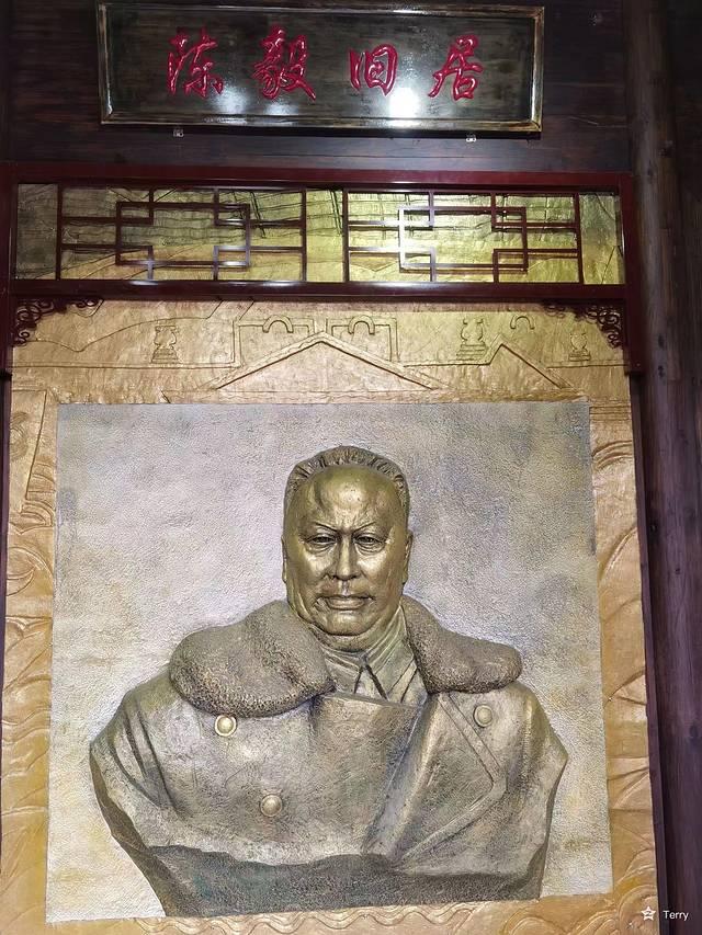 上海到景德镇多少距离，上海到景德镇多少距离高铁（我在China看china）