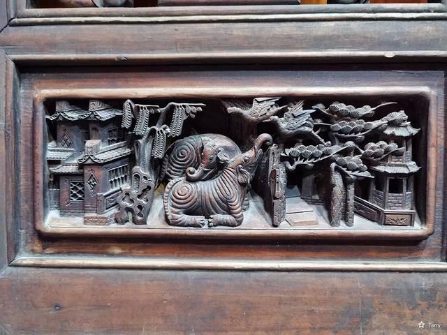 上海到景德镇多少距离，上海到景德镇多少距离高铁（我在China看china）