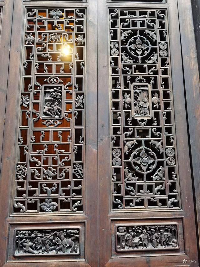 上海到景德镇多少距离，上海到景德镇多少距离高铁（我在China看china）