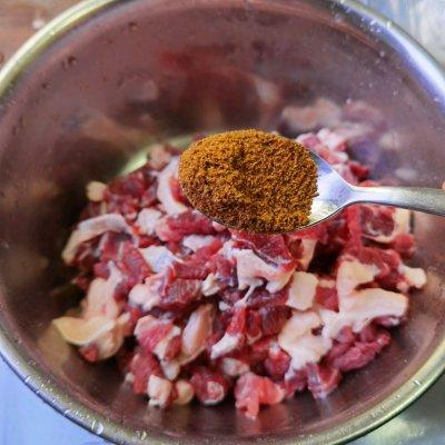 烤箱版烤羊肉串，烤箱版烤羊肉串百科（简单易做的#家庭烤箱版羊肉串#）