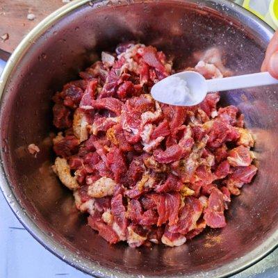 烤箱版烤羊肉串，烤箱版烤羊肉串百科（简单易做的#家庭烤箱版羊肉串#）