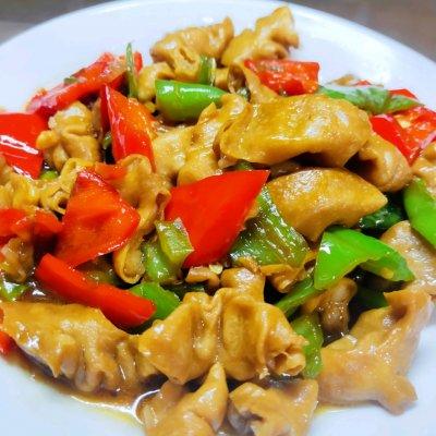 尖椒溜肥肠的家常做法，零厨艺家常菜❗❗超级下饭的尖椒溜肥肠