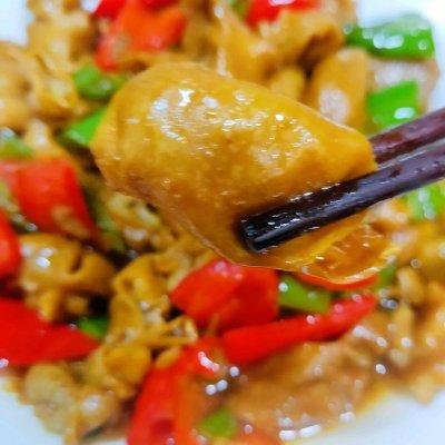 尖椒溜肥肠的家常做法，零厨艺家常菜❗❗超级下饭的尖椒溜肥肠