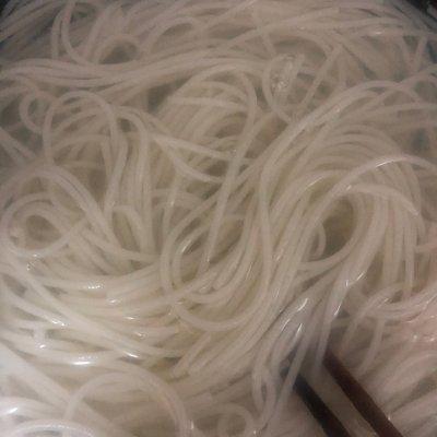 大掌柜牛肉粉的做法，就没有不想吃饭的时候