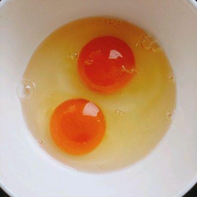 蒸虾仁鸡蛋羹教程，怎样用虾仁蒸鸡蛋羹（超爽滑的虾仁鸡蛋羹）