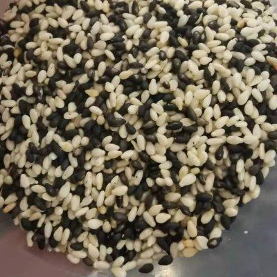 蜂蜜核桃仁的做法，自制蜂蜜核桃仁的做法大全家常（这土蜂蜜琥珀核桃连吃3天了）