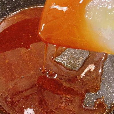 蜂蜜核桃仁的做法，自制蜂蜜核桃仁的做法大全家常（这土蜂蜜琥珀核桃连吃3天了）