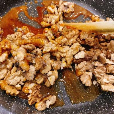 蜂蜜核桃仁的做法，自制蜂蜜核桃仁的做法大全家常（这土蜂蜜琥珀核桃连吃3天了）