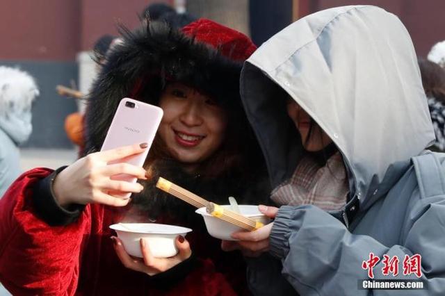 腊八粥的来历和腊八粥的传说是什么，腊八粥的来历和腊八粥的传说故事（腊八节的由来与朱元璋有关）