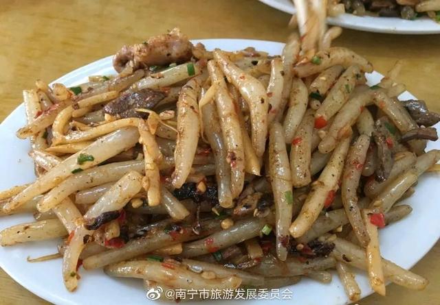 南宁特产有哪些，南宁特产有哪些可以带走的特产（南宁必打卡的特色小吃美食）