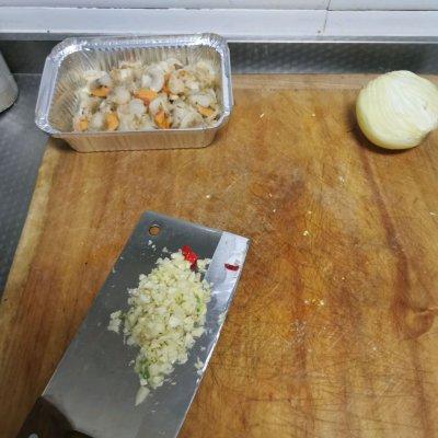 蒜蓉扇贝怎么做，蒜蓉扇贝的制作方法（蒜蓉扇贝粉丝）