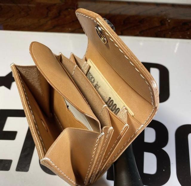 植鞣皮是什么，植鞣皮是什么材质（日式风财布、雕花皮具总被认为脏且粗狂）