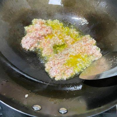 酸豆角怎么炒好吃，腌的酸豆角怎么炒好吃（网红酸豆角炒肉沫）