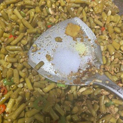 酸豆角怎么炒好吃，腌的酸豆角怎么炒好吃（网红酸豆角炒肉沫）