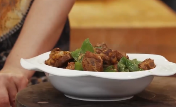 梅豆角做法，梅豆角的做法大全家常窍门（梅豆烧排骨，一学就会）