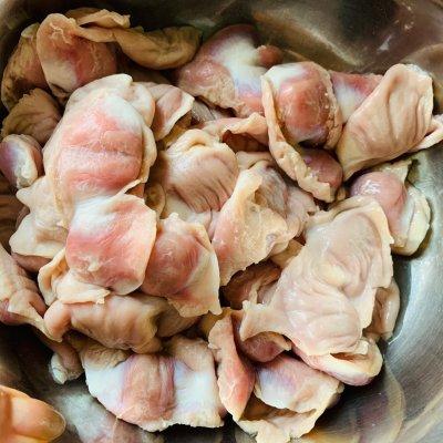 鸡胗子怎么做好吃，凉拌鸡胗怎么做好吃（家喻户晓的孜然鸡胗）