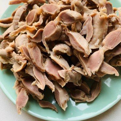 鸡胗子怎么做好吃，凉拌鸡胗怎么做好吃（家喻户晓的孜然鸡胗）
